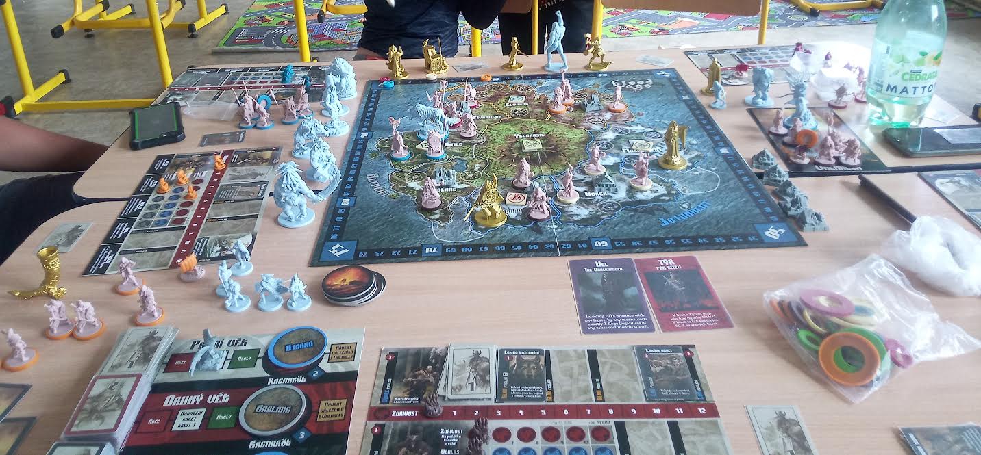 hra Blood Rage